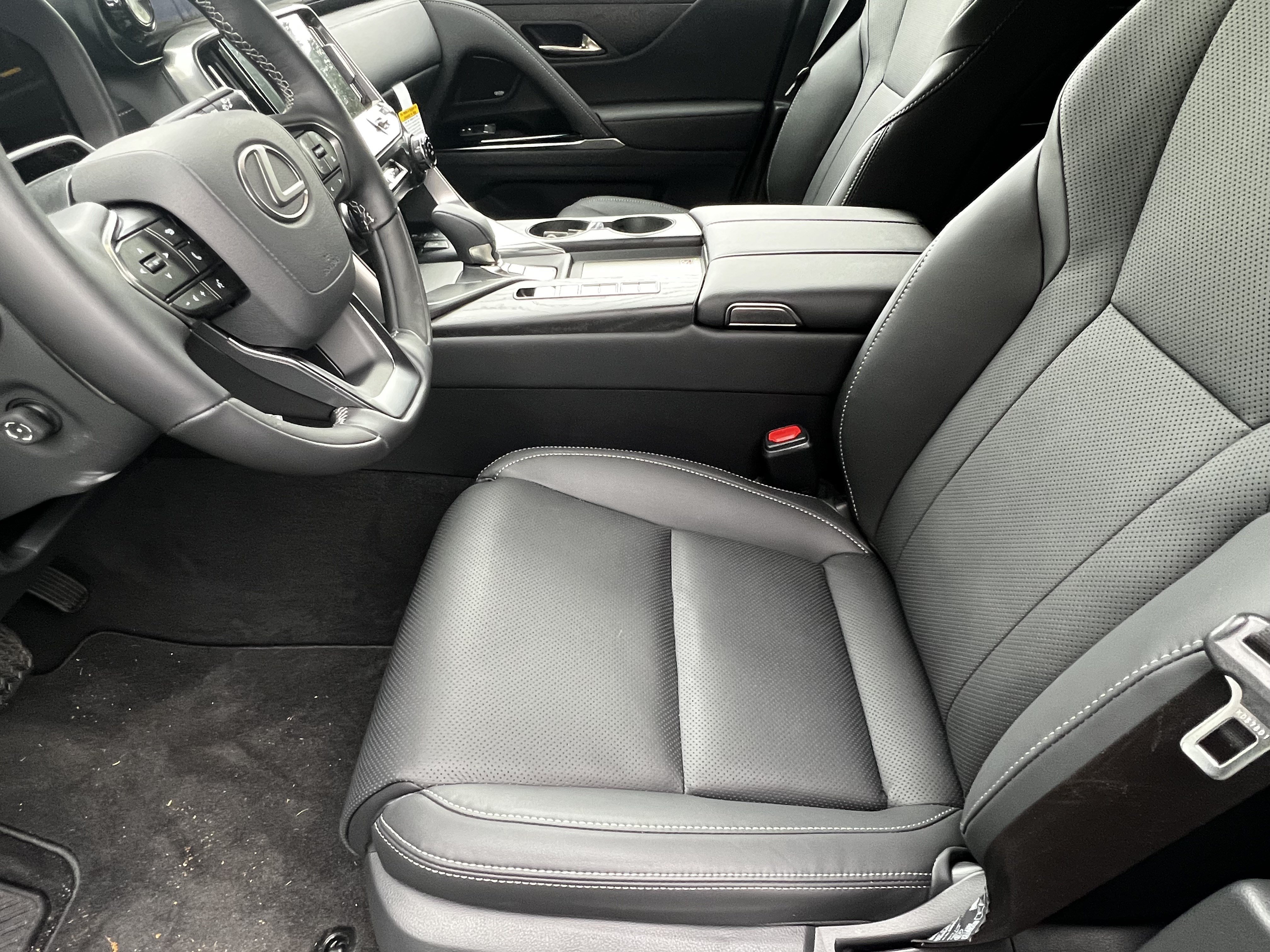 New 2026 Lexus LX 700h Luxury AWD/4WD image 14