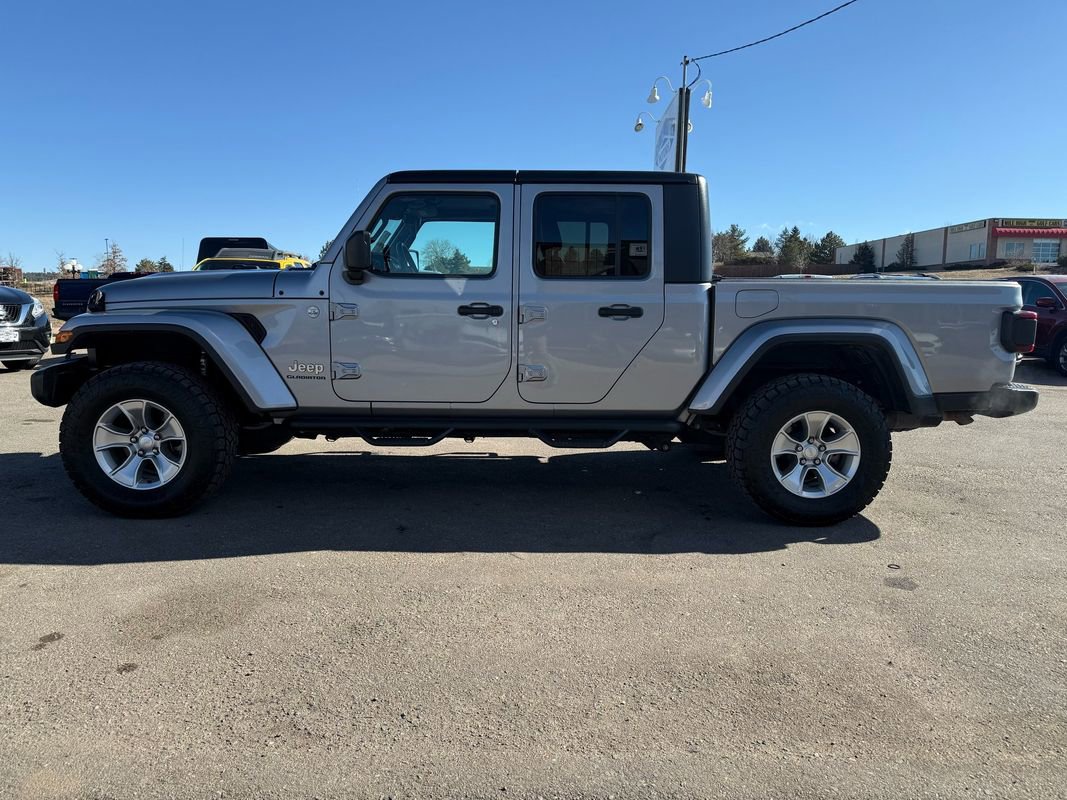 Used 2020 Jeep Gladiator Overland image 4