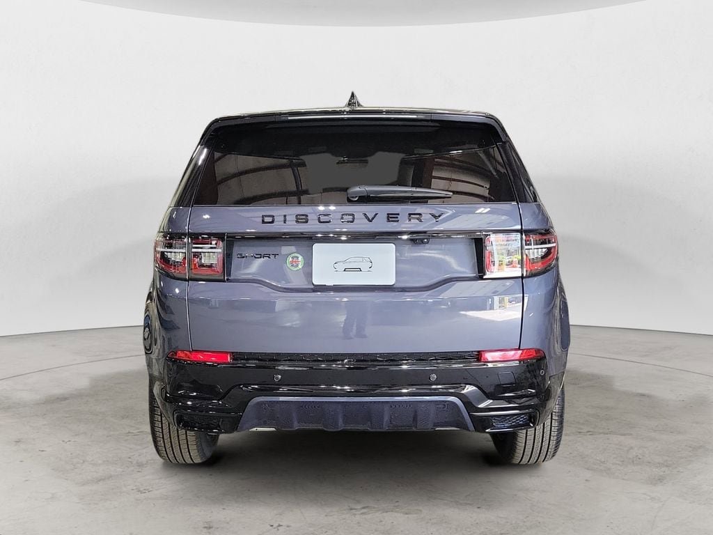 New 2026 Land Rover Discovery Sport Landmark AWD/4WD image 4