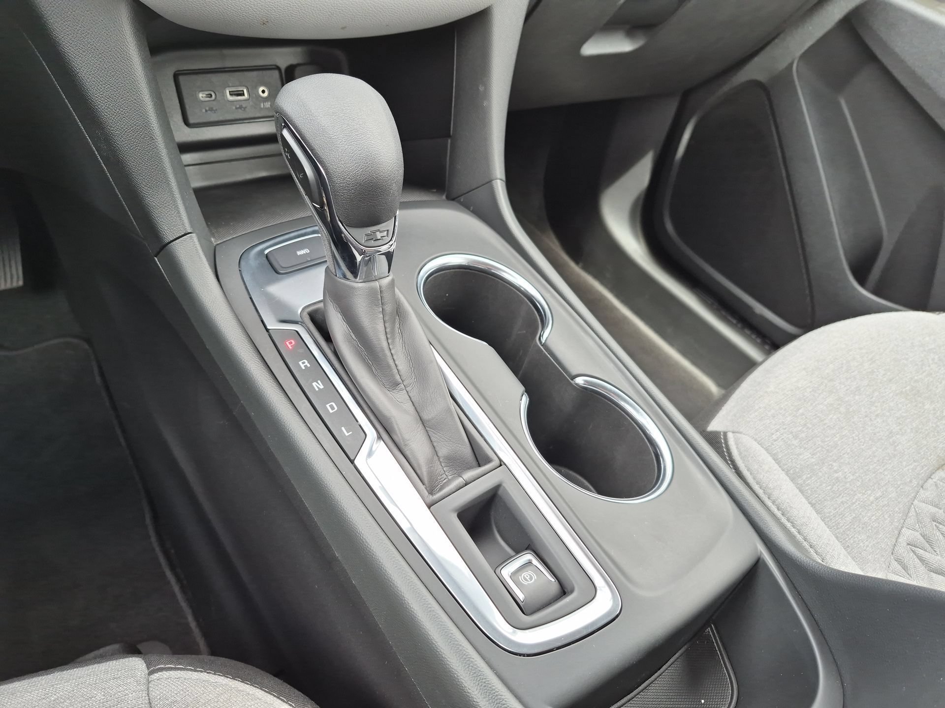 Certified 2022 Chevrolet Equinox LS AWD/4WD image 16