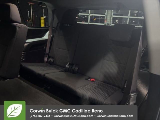 Used 2017 GMC Yukon SLE w/ HD Trailering Package image 31