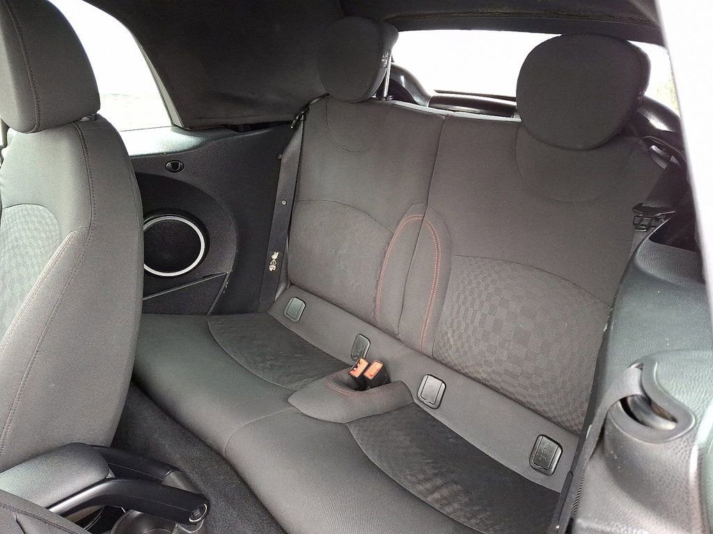 Used 2011 MINI Cooper John Cooper Works image 10
