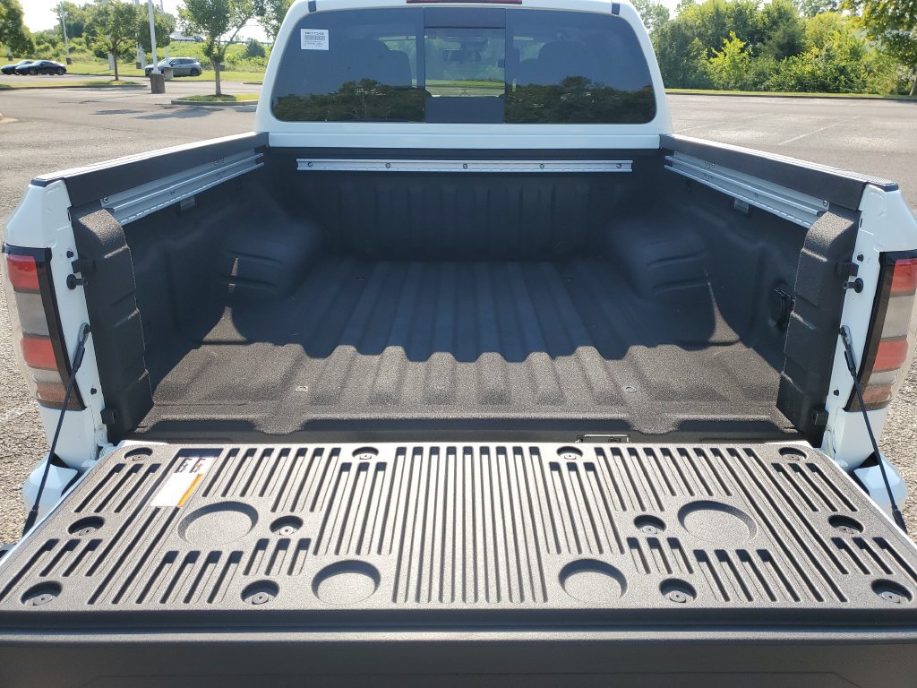 New 2026 Nissan Frontier SV w/ SV Convenience Package RWD image 7