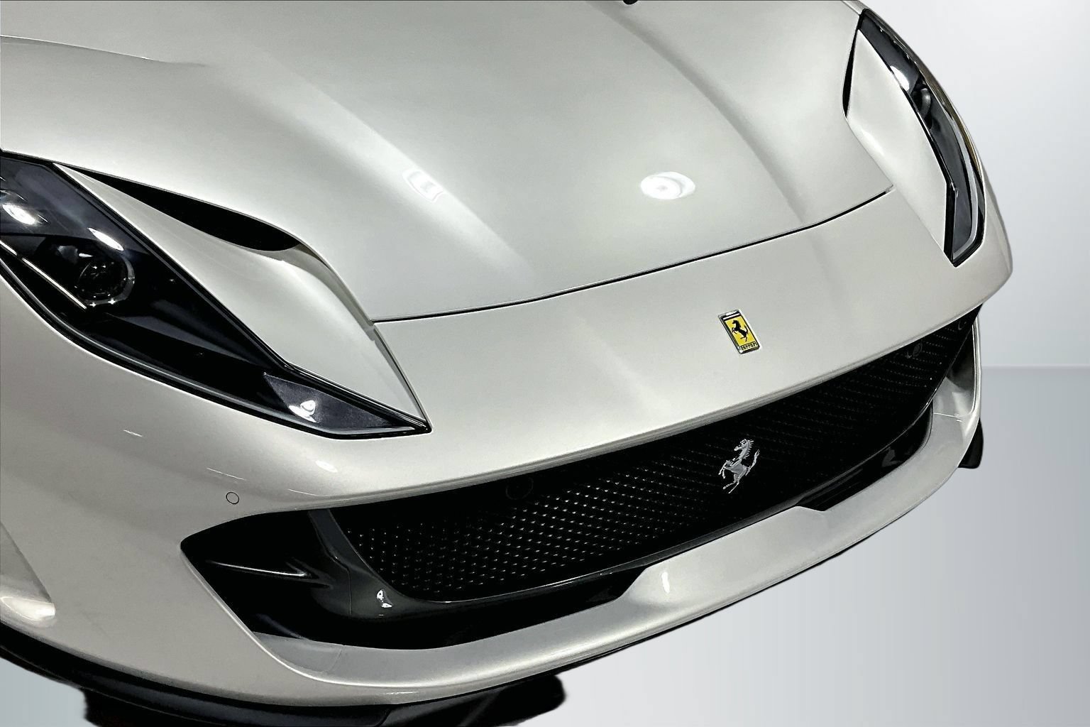 Used 2021 Ferrari 812 GTS RWD image 27