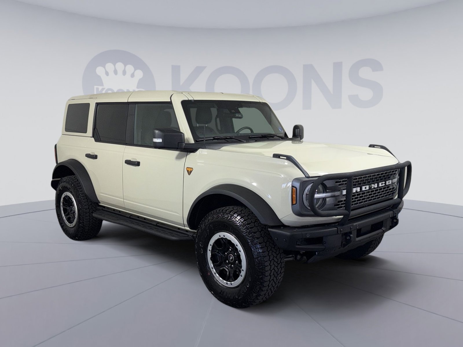 Used 2025 Ford Bronco Badlands image 10