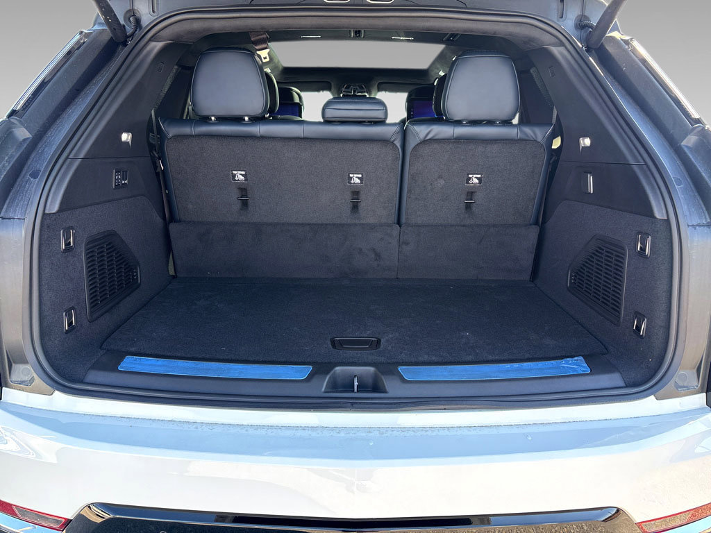 New 2025 Cadillac Escalade IQ Luxury 2 image 34