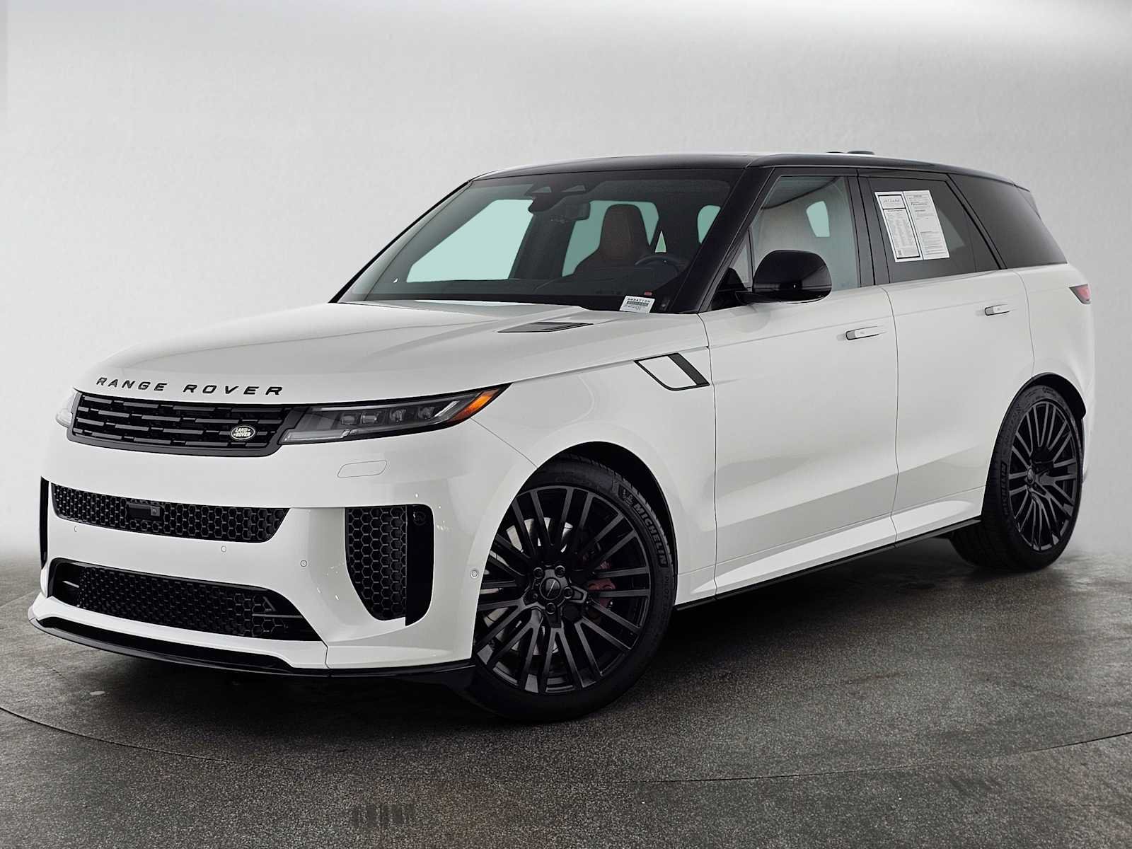 Used 2026 Land Rover Range Rover Sport SV AWD/4WD image 1