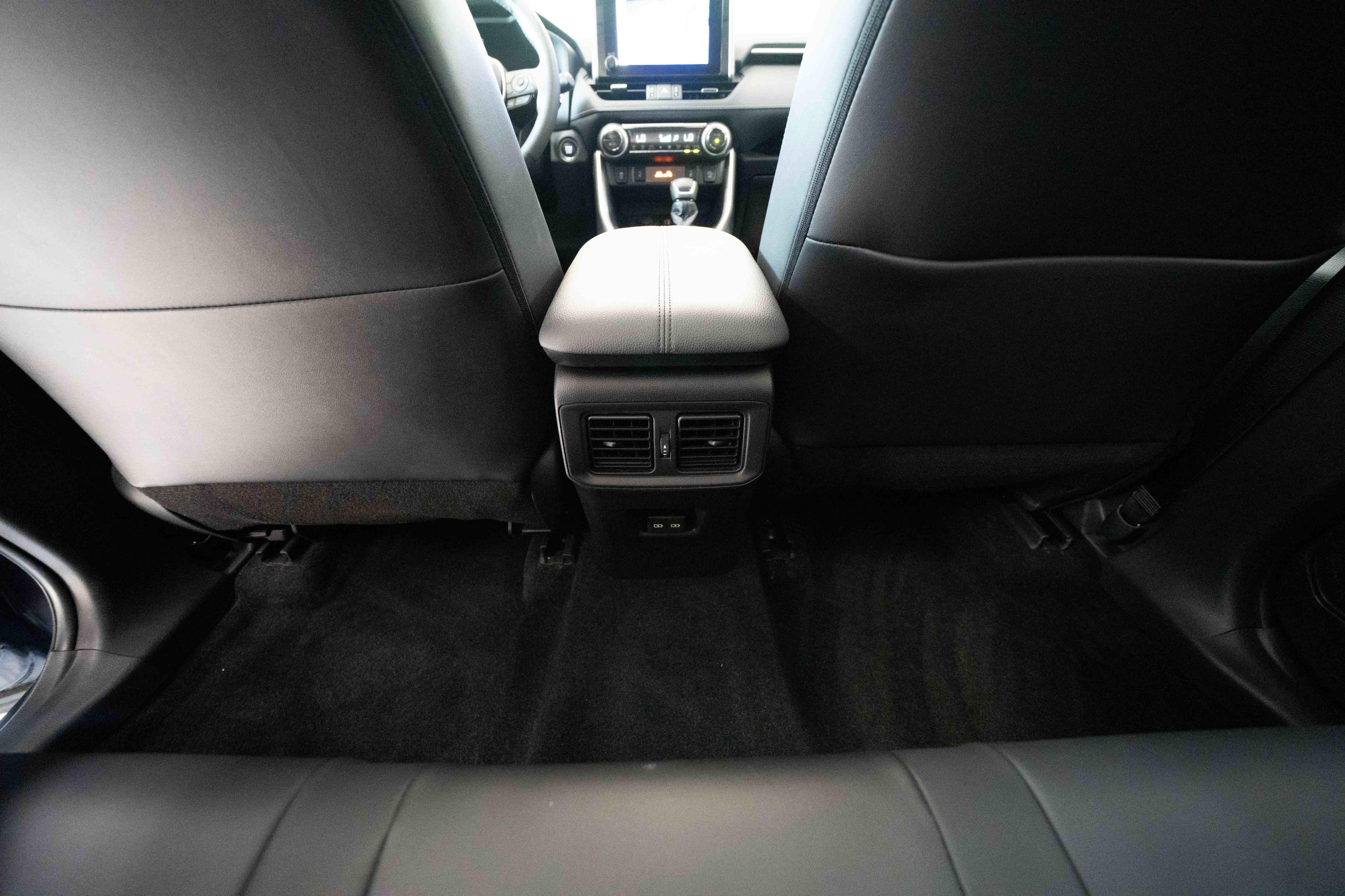 Used 2024 Toyota RAV4 XLE Premium w/ Weather Package AWD/4WD image 22