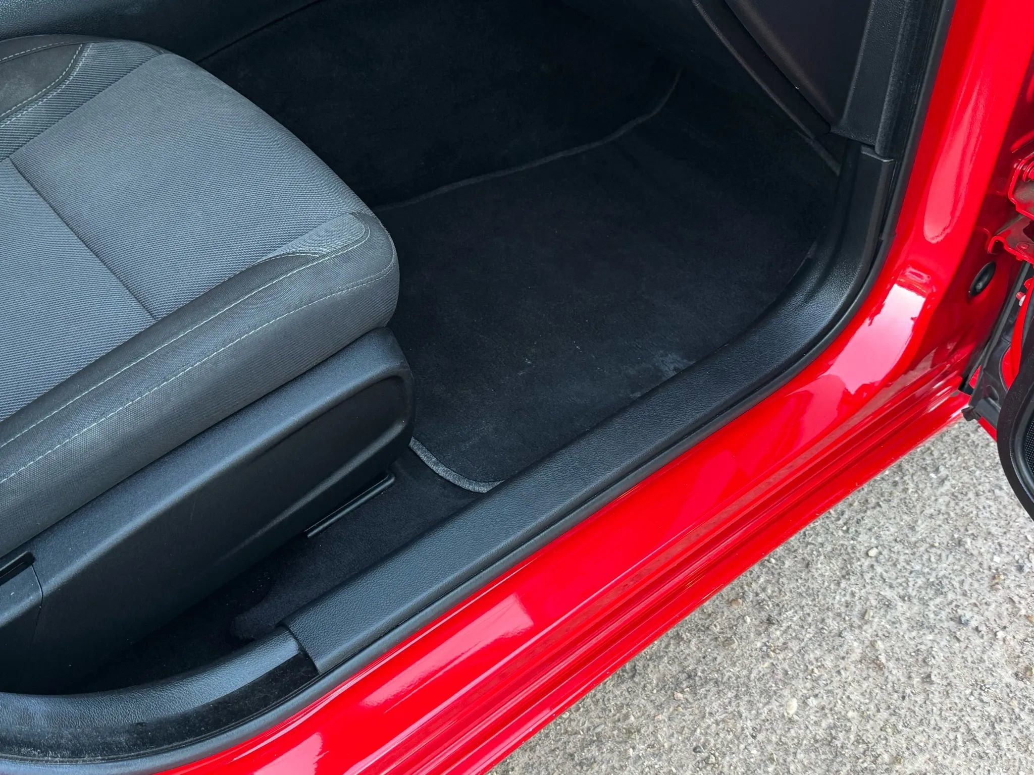 Used 2022 Dodge Charger SXT RWD image 14