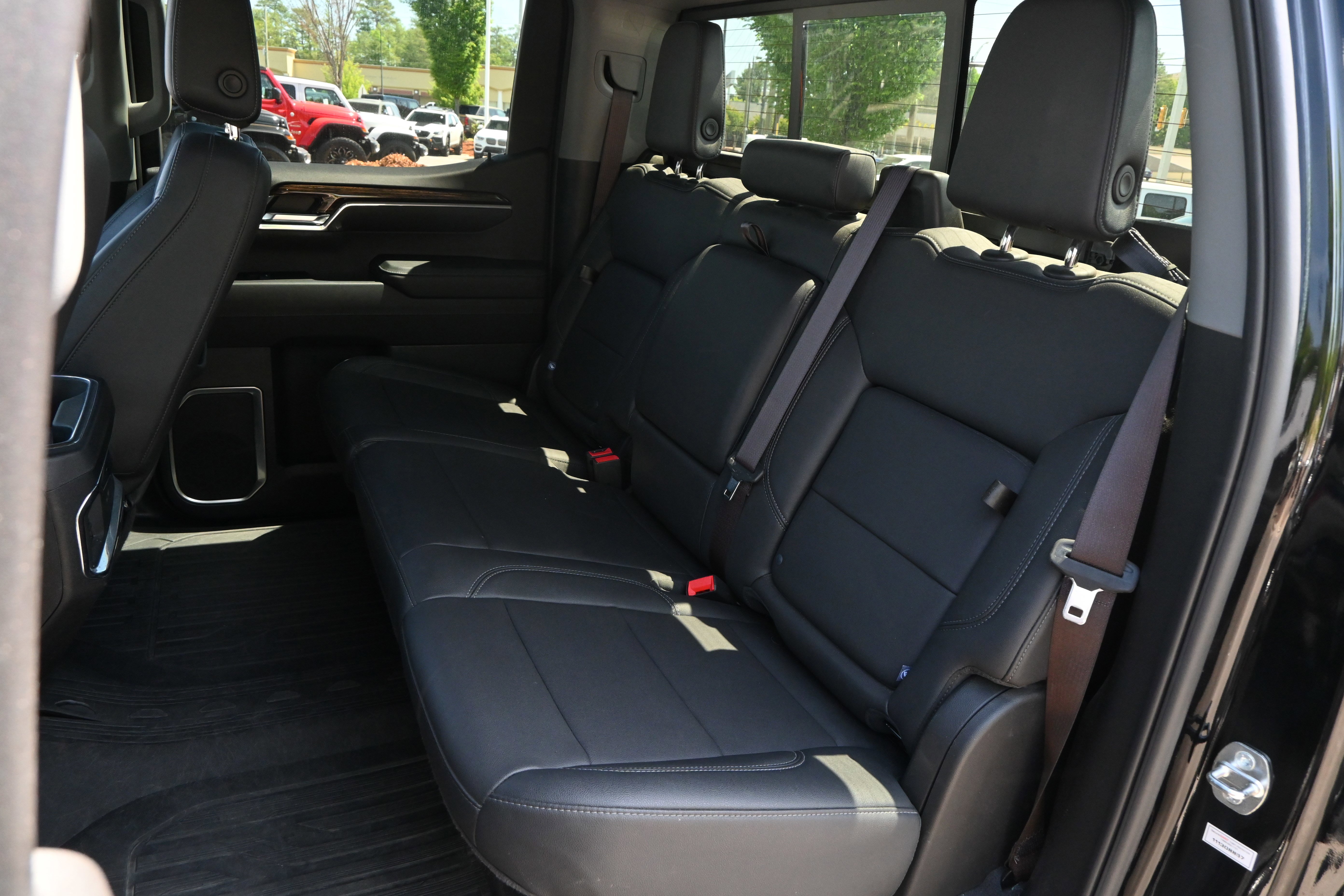 Used 2024 GMC Sierra 1500 Elevation w/ Elevation Premium Package AWD/4WD image 34