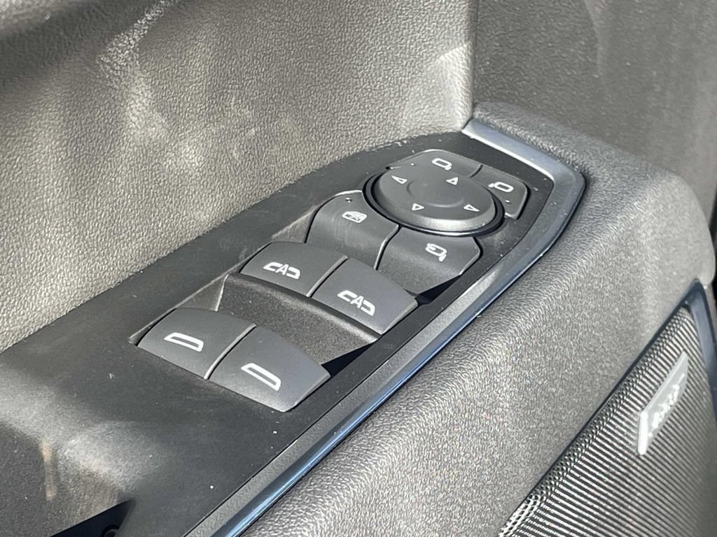 New 2026 Chevrolet Silverado 1500 LTZ w/ LTZ Premium Package AWD/4WD image 16
