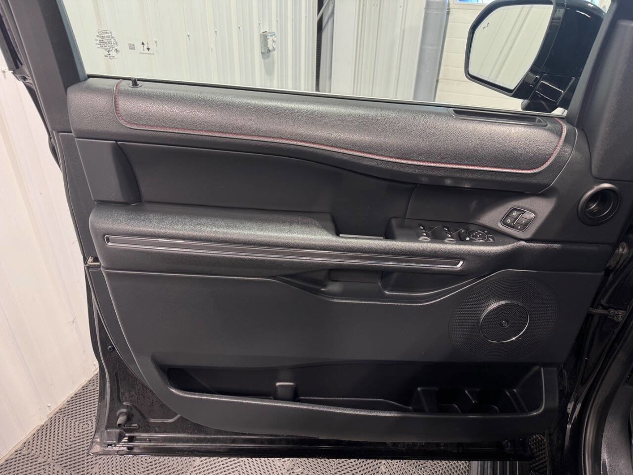 Used 2022 Ford Expedition Max Limited AWD/4WD image 10