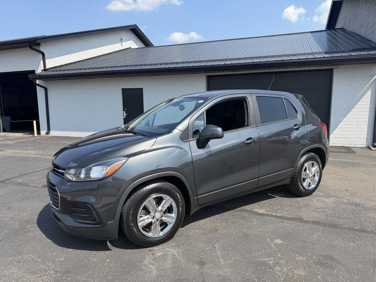 Used 2019 Chevrolet Trax LS w/ Tint and Cruise Package FWD image 2