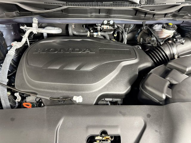 Certified 2025 Honda Odyssey Touring image 30