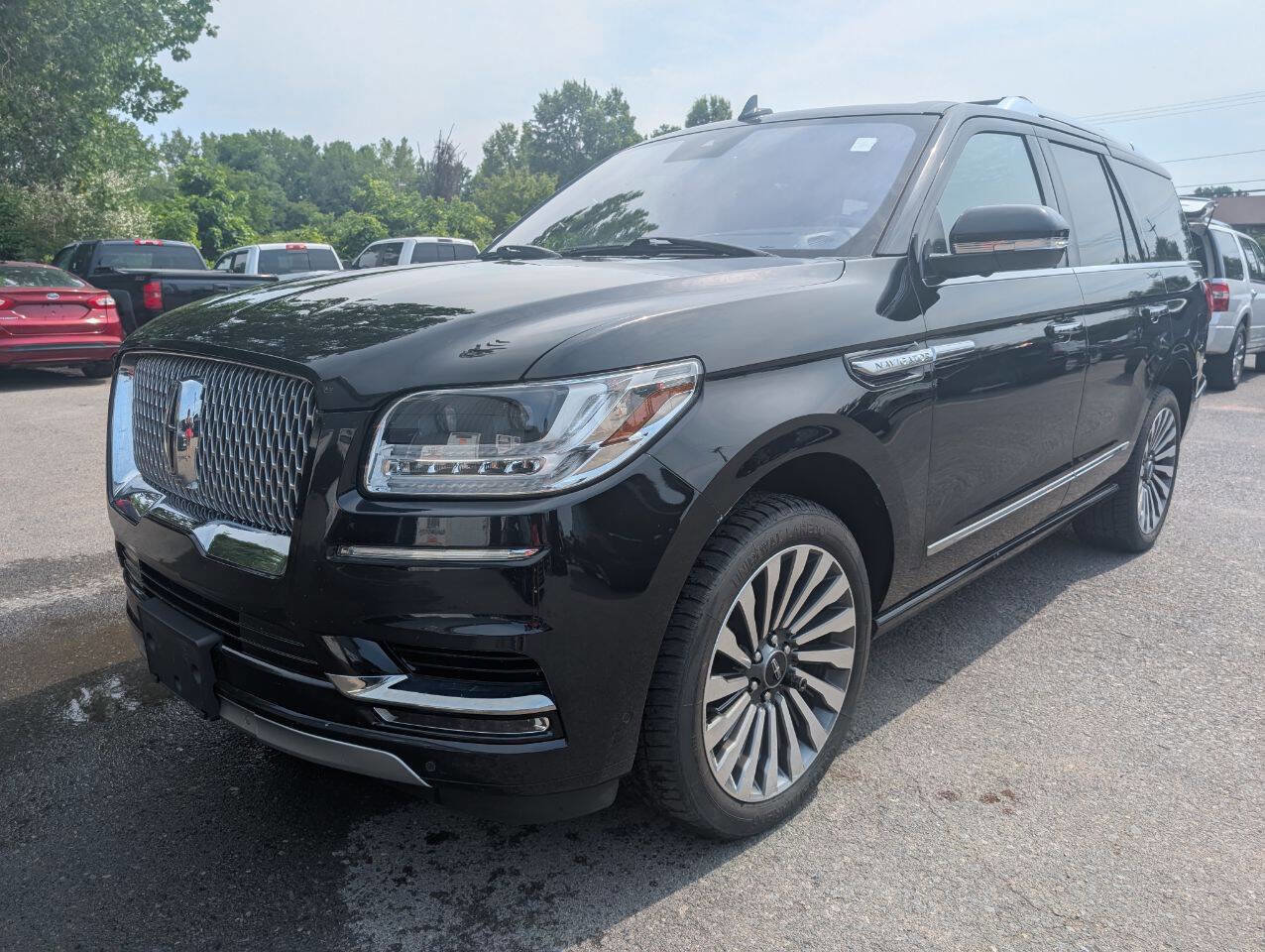 Used 2019 Lincoln Navigator Reserve w/ Cargo Package image 2