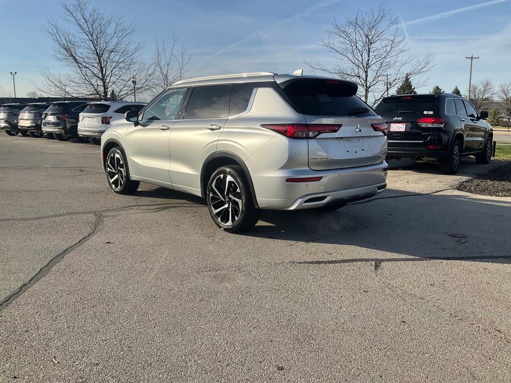 Used 2024 Mitsubishi Outlander SEL image 5