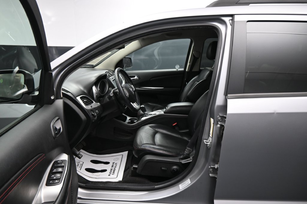 Used 2016 Dodge Journey R/T w/ Driver Convenience Group AWD/4WD image 9