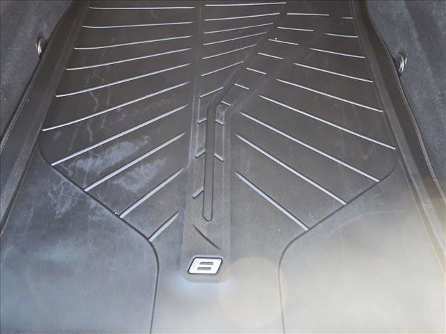 Used 2020 BMW M8 Coupe image 6