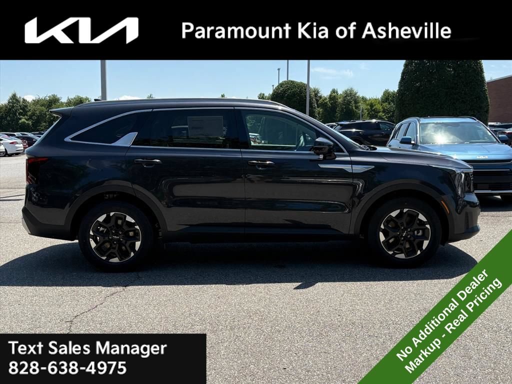 New 2026 Kia Sorento S w/ S Panoramic Sunroof Package FWD image 6