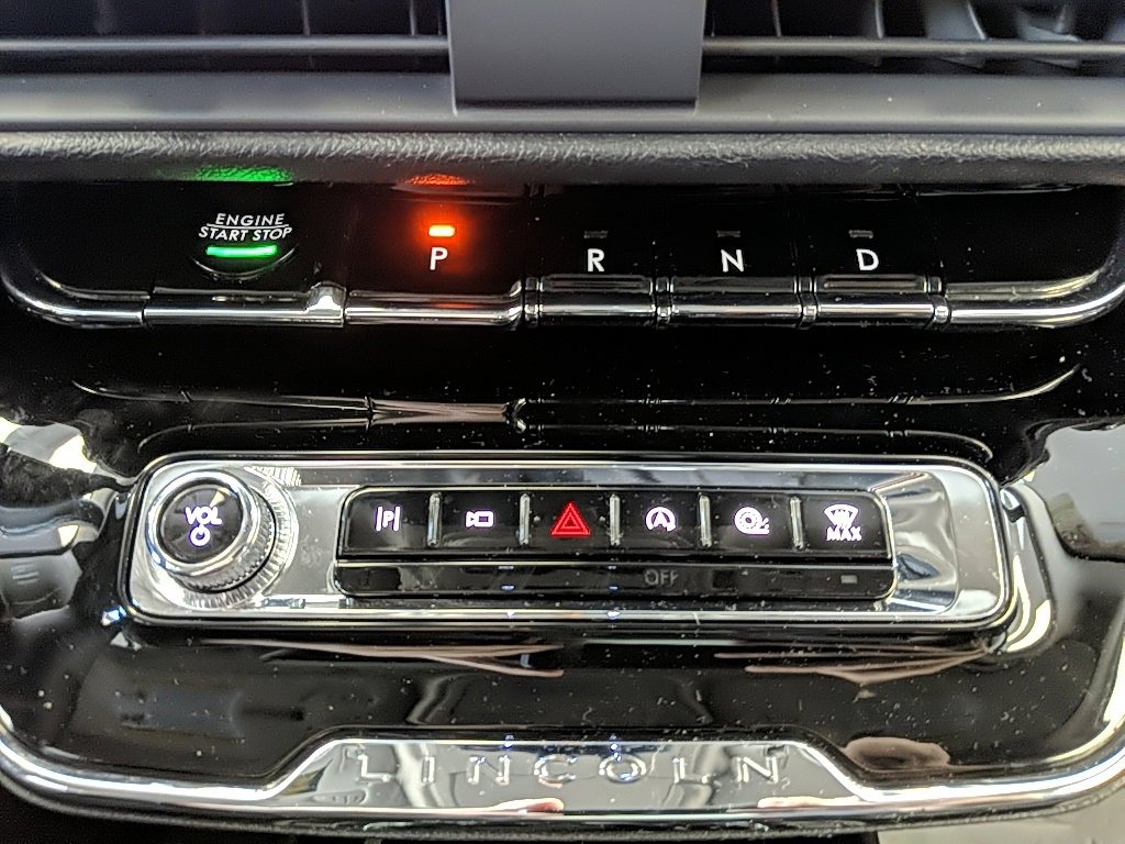 Used 2023 Lincoln Corsair FWD w/ Equipment Group 101A image 19