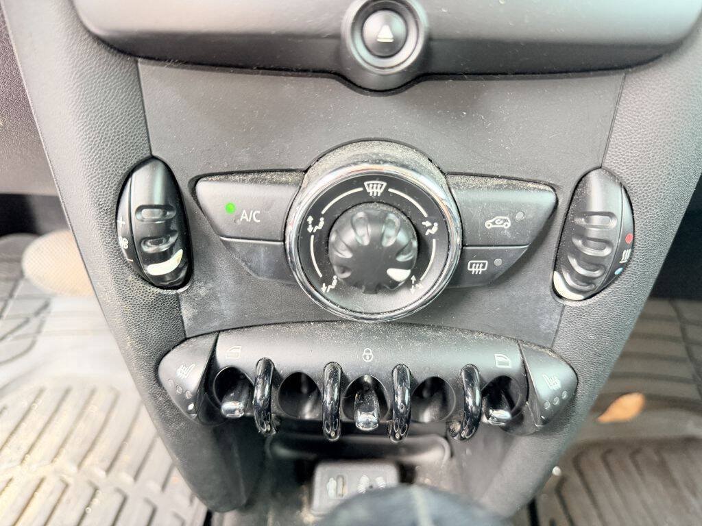 Used 2013 MINI Cooper Hardtop FWD image 15