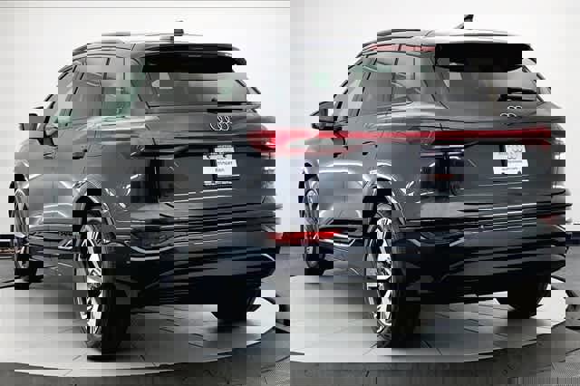 New 2025 Audi SQ6 e-tron Premium Plus image 4