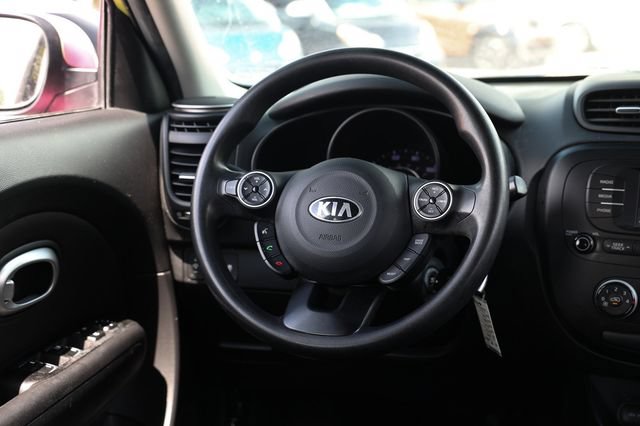 Used 2017 Kia Soul FWD image 28