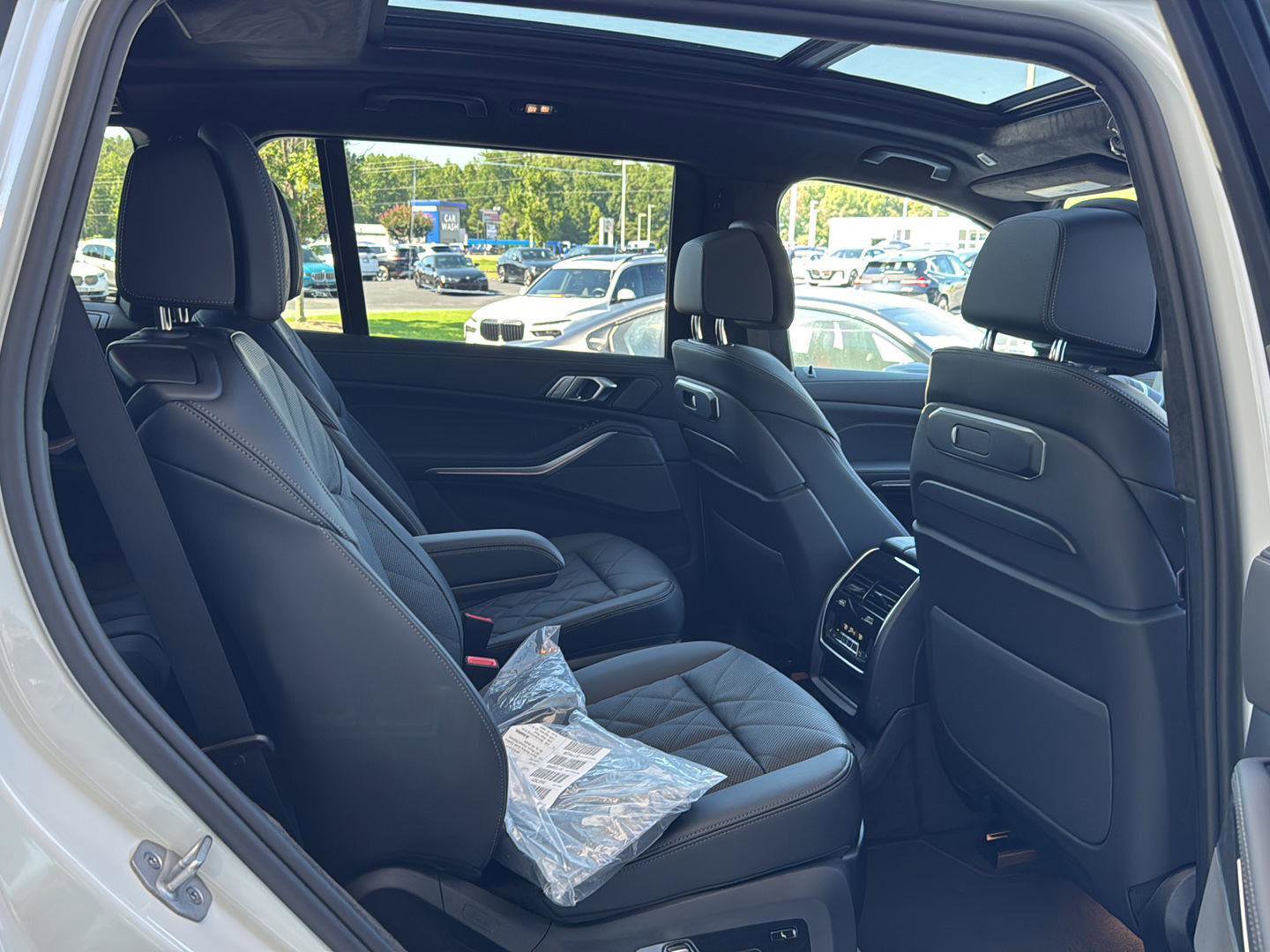 New 2026 BMW X7 xDrive40i w/ M Sport Package image 10