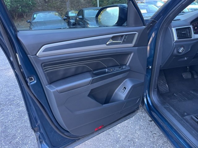 Used 2020 Volkswagen Atlas Cross Sport SEL image 5