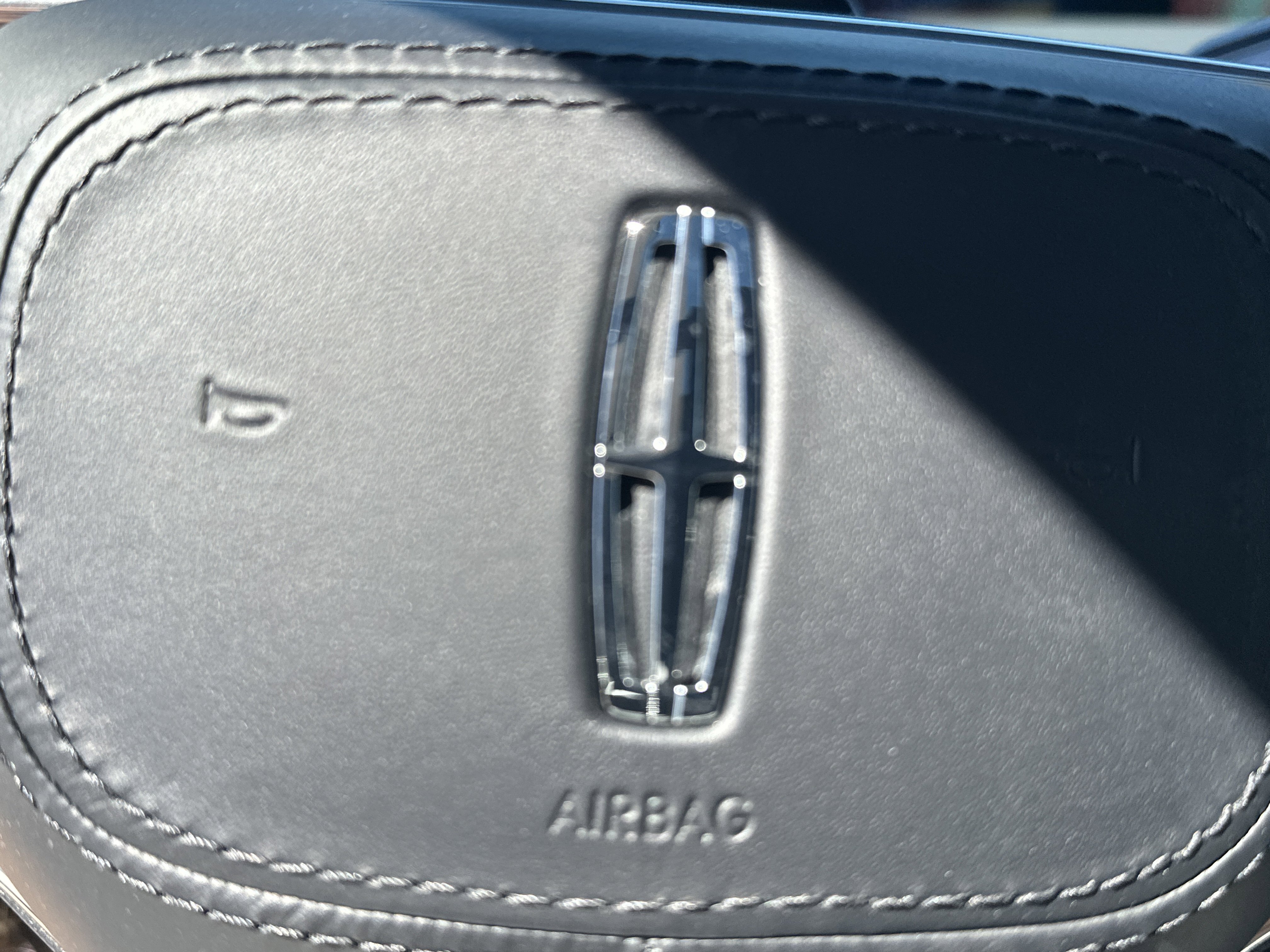 New 2026 Lincoln Navigator Reserve AWD/4WD image 28