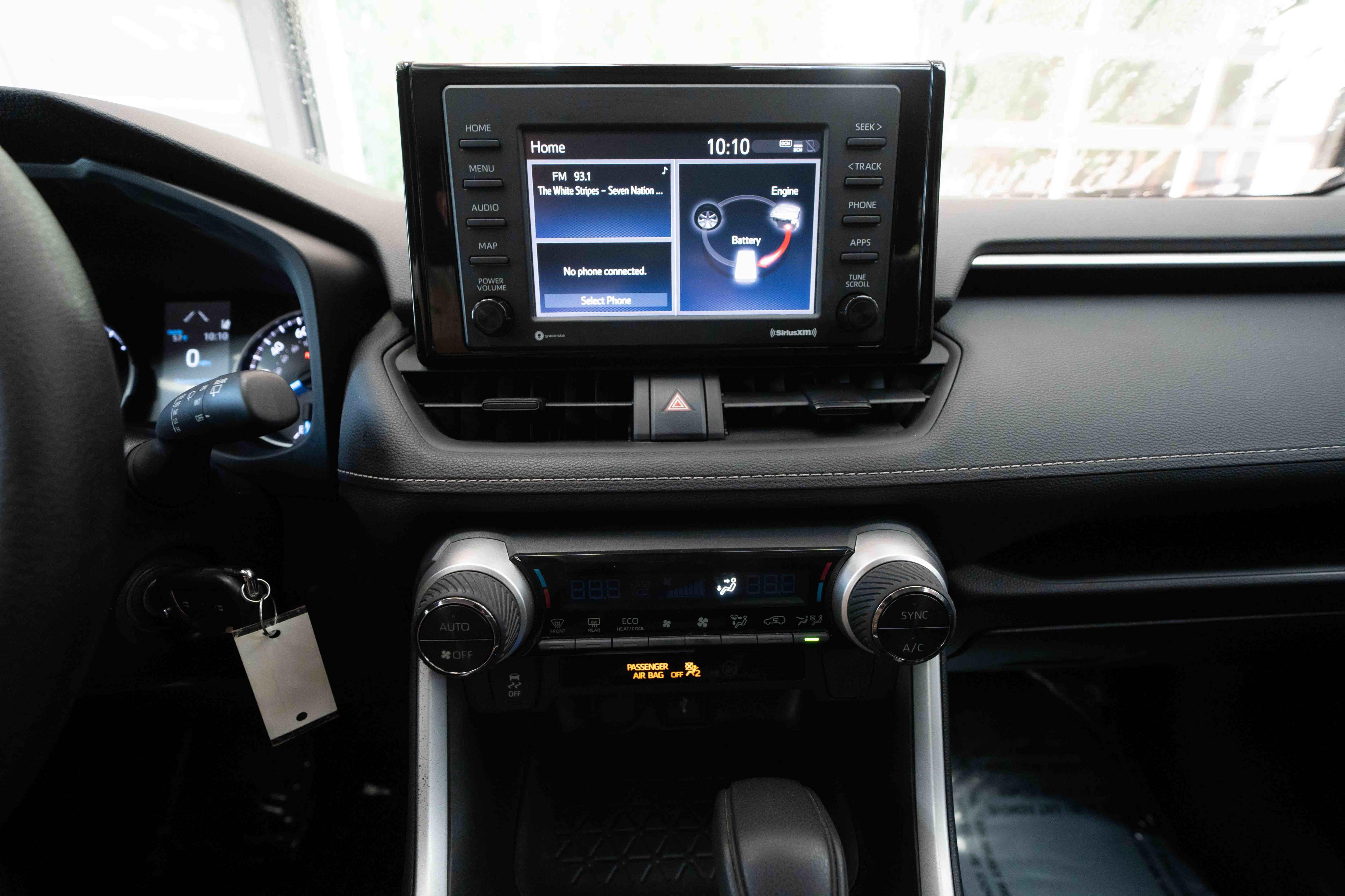 Used 2022 Toyota RAV4 LE AWD/4WD image 17