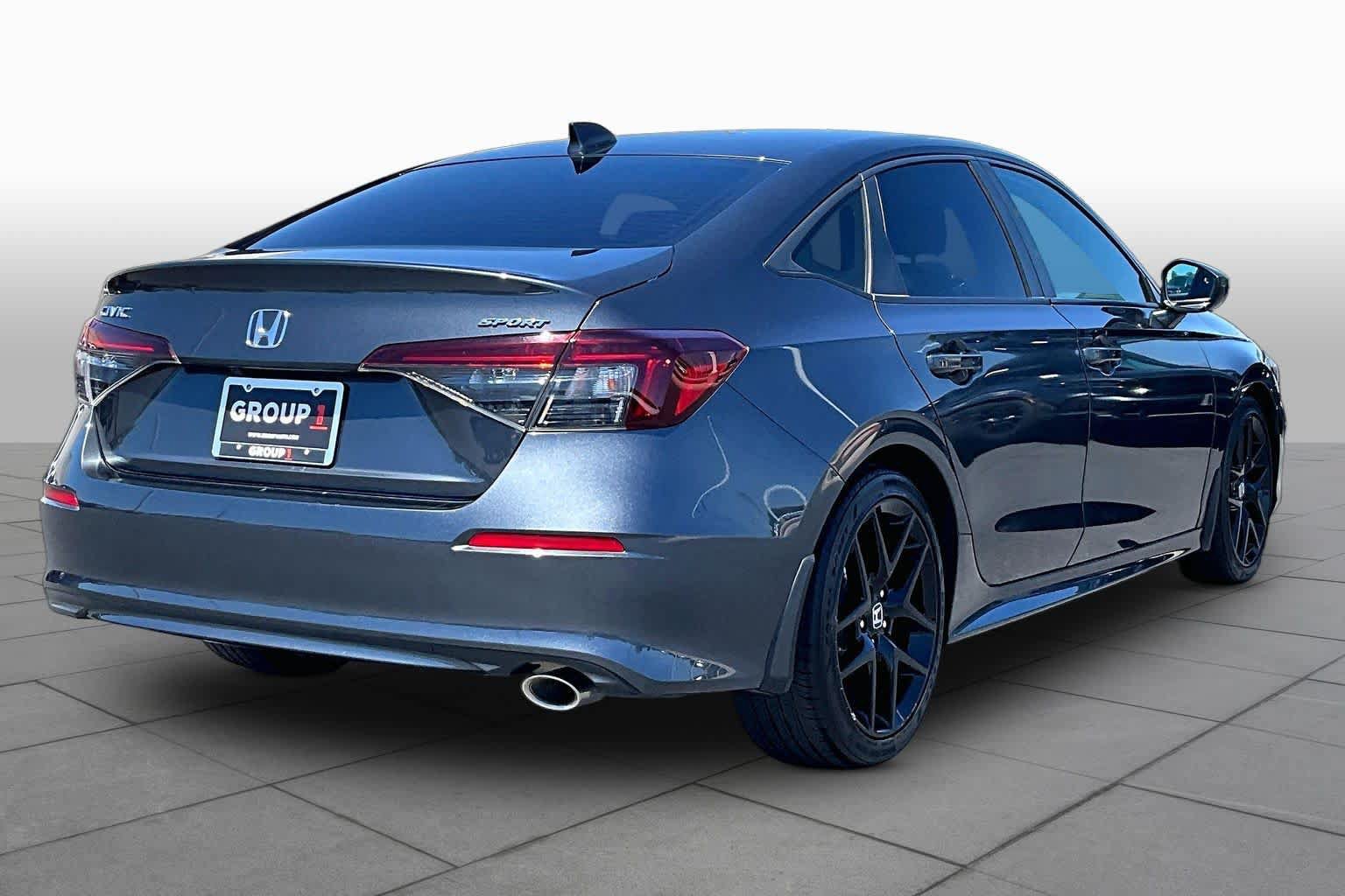 Used 2025 Honda Civic Sport image 12