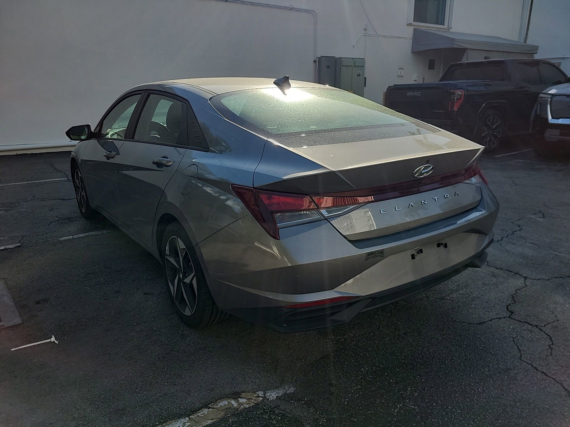 Used 2023 Hyundai Elantra SEL w/ Convenience Package image 12