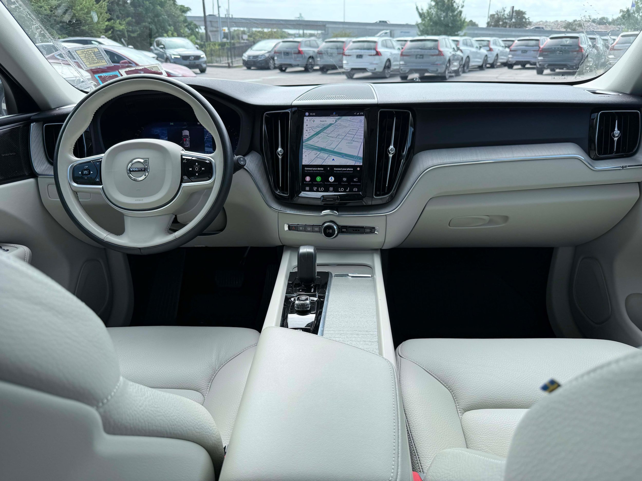 Certified 2023 Volvo XC60 B5 Plus w/ Climate Package AWD/4WD image 12