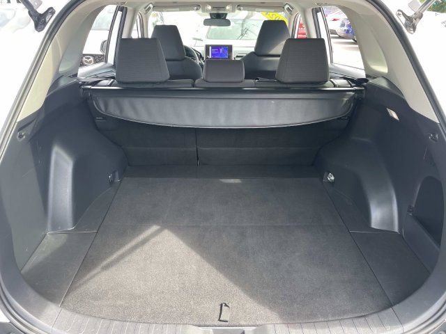 Used 2024 Toyota RAV4 XLE FWD image 9