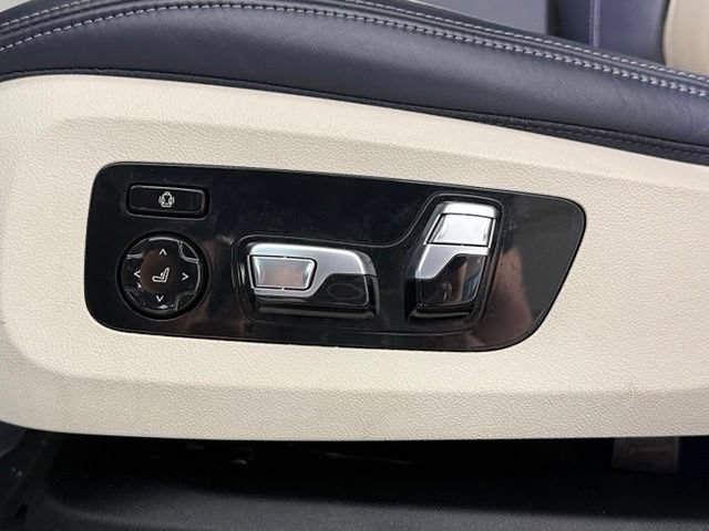Used 2023 BMW X6 M50i w/ Executive Package AWD/4WD image 30