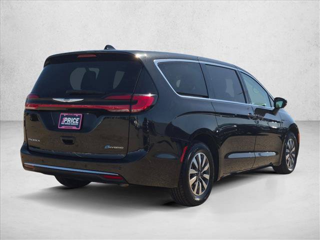 Used 2024 Chrysler Pacifica Limited FWD image 5