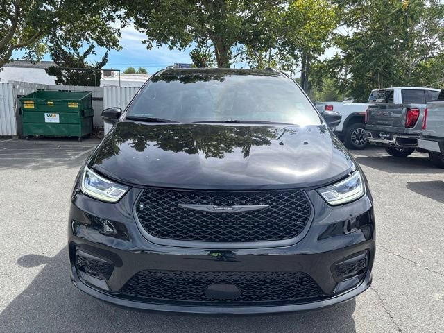 Used 2026 Chrysler Pacifica Select w/ S Appearance Package AWD/4WD image 9