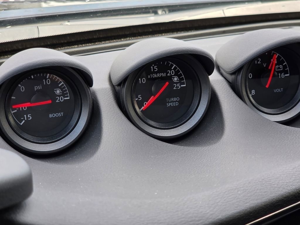 Used 2025 Nissan Z Sport w/ Floor Mat Package image 13