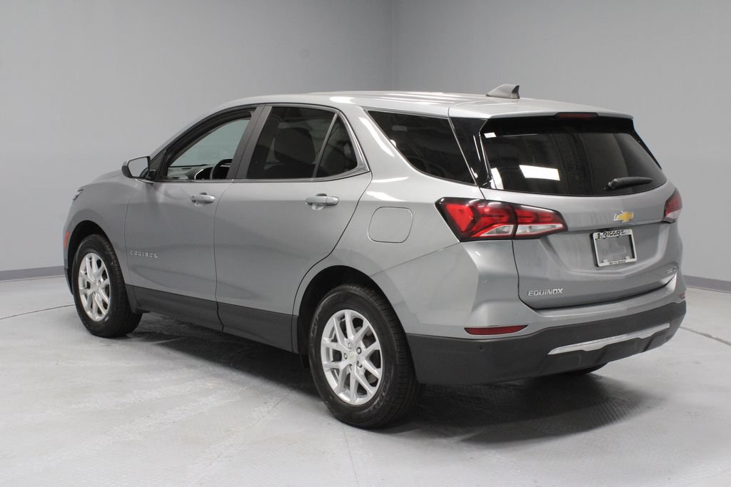 Used 2023 Chevrolet Equinox LT w/ Driver Convenience Package AWD/4WD image 10