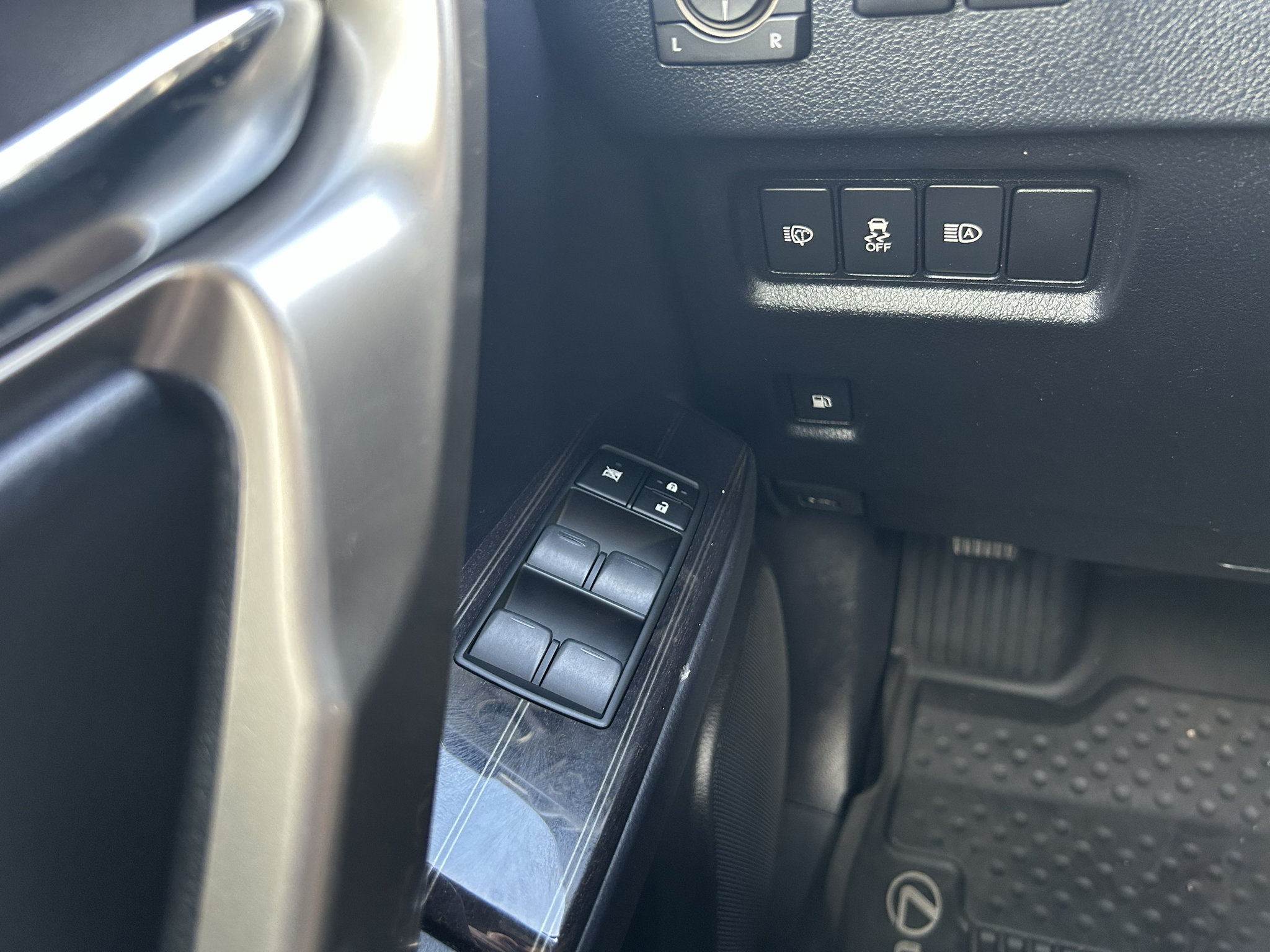 Used 2020 Lexus GX 460 Premium w/ Premium Package AWD/4WD image 22