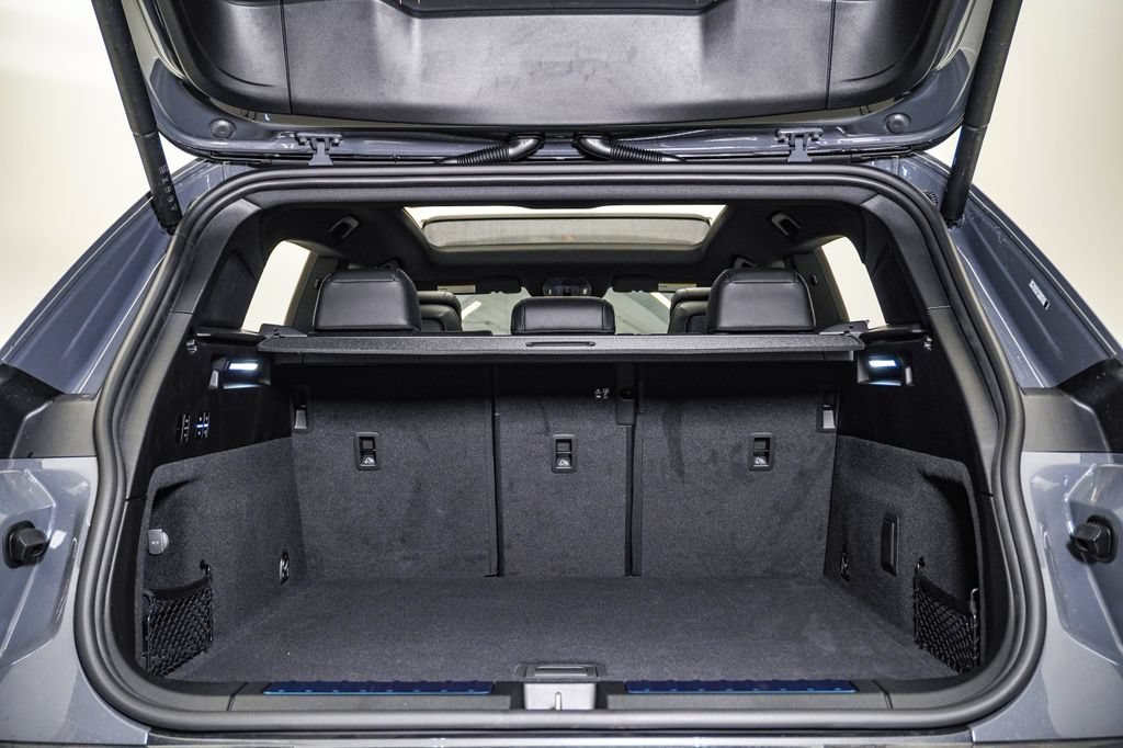 New 2026 Porsche Cayenne Electric AWD/4WD image 30