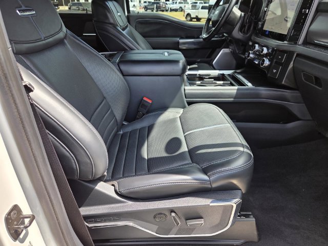 Used 2025 Ford F350 Platinum AWD/4WD image 33