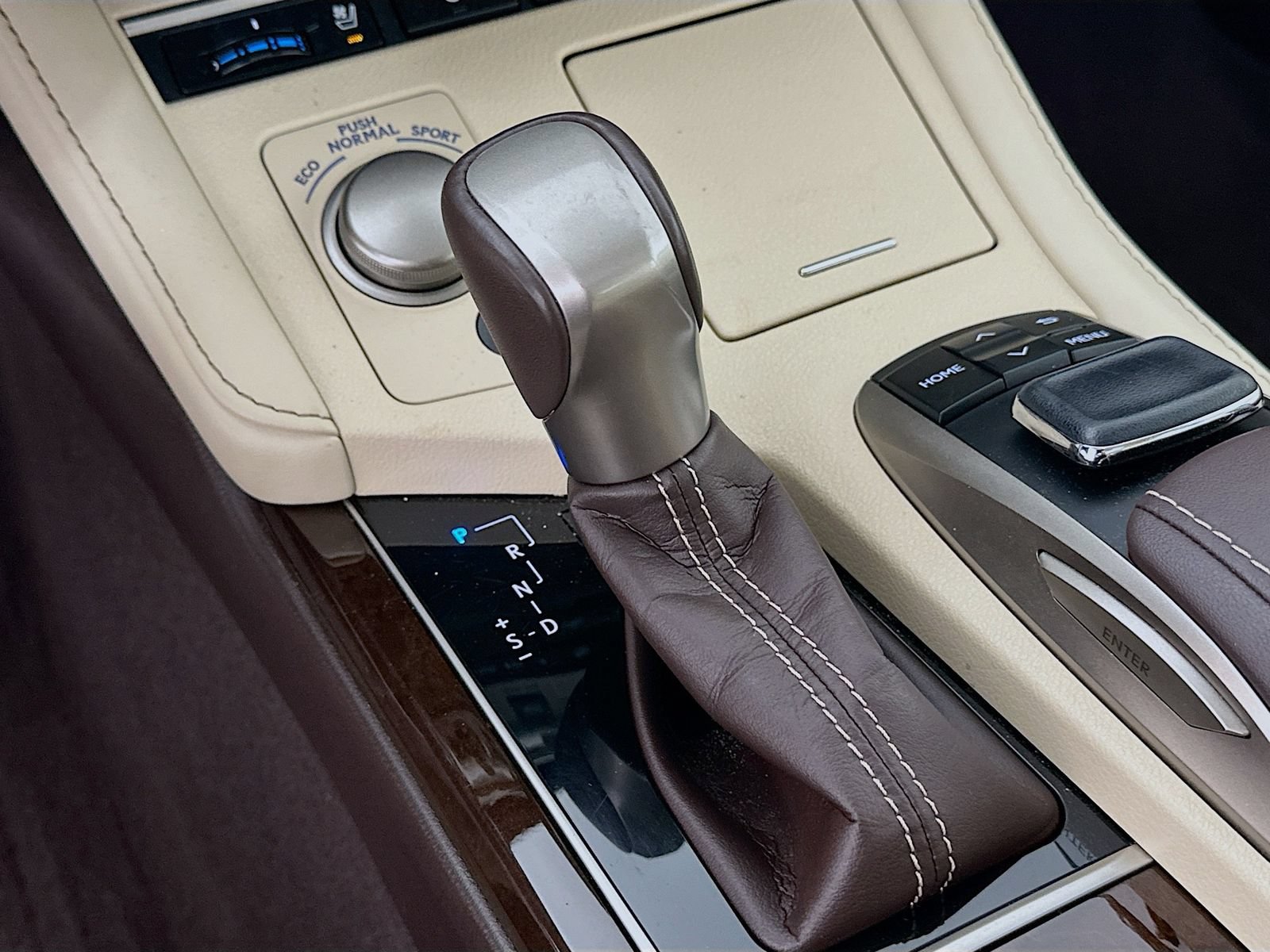 Used 2018 Lexus ES 350 w/ Luxury Package w/Wood Trim FWD image 28