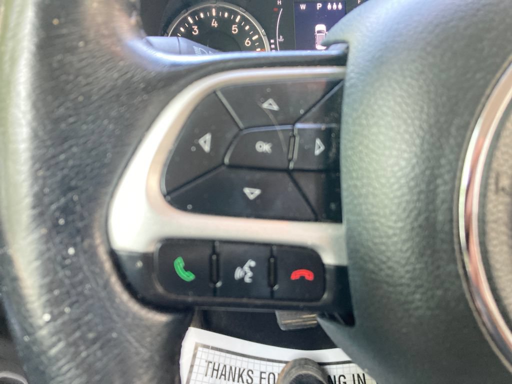 Used 2019 Jeep Renegade Latitude w/ Cold Weather Group AWD/4WD image 42