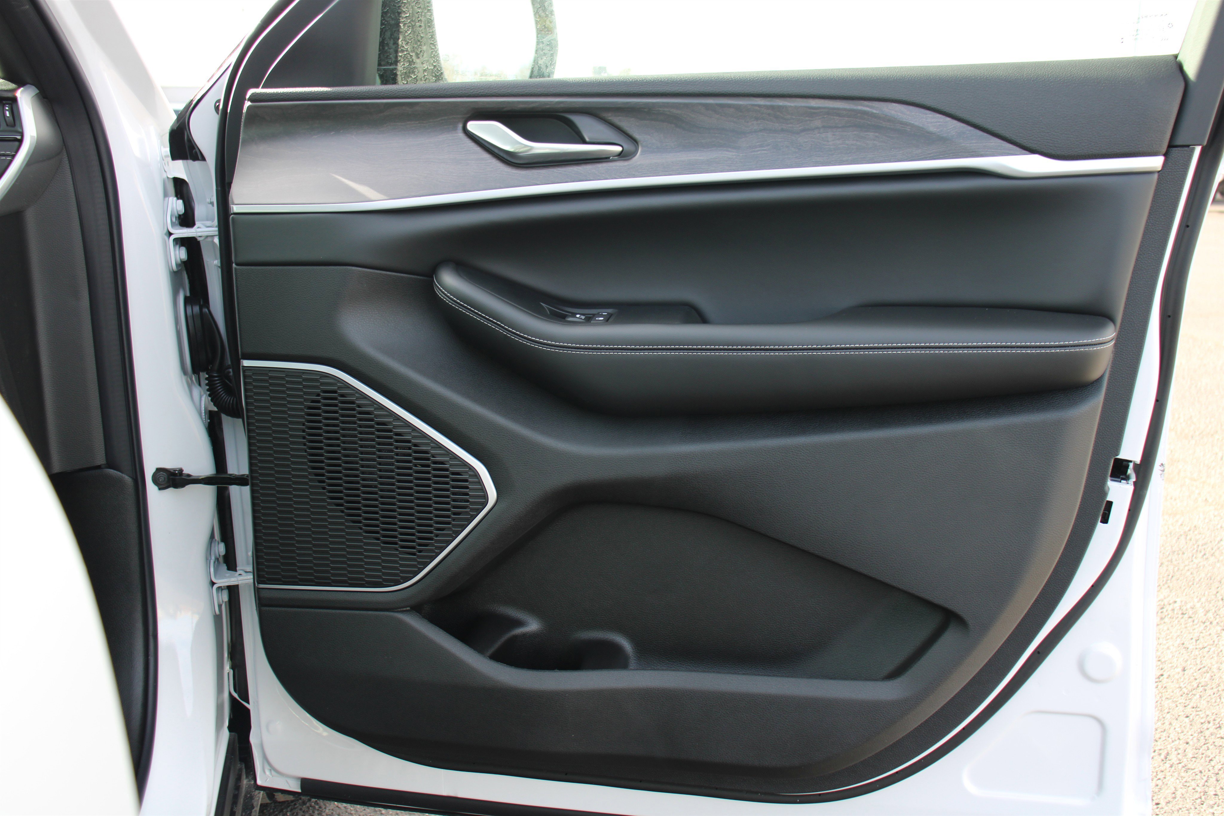 New 2026 Jeep Grand Cherokee Limited image 28