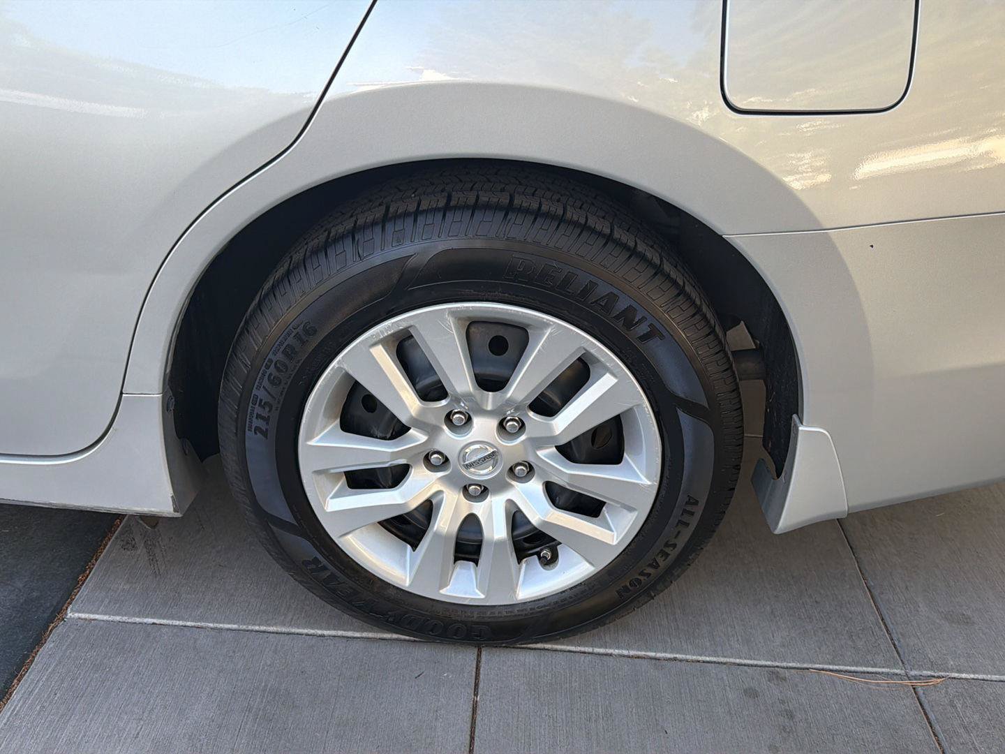 Used 2015 Nissan Altima 2.5 S w/ Power Driver Seat Package FWD image 17