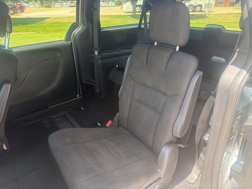 Used 2020 Dodge Grand Caravan SE FWD image 20