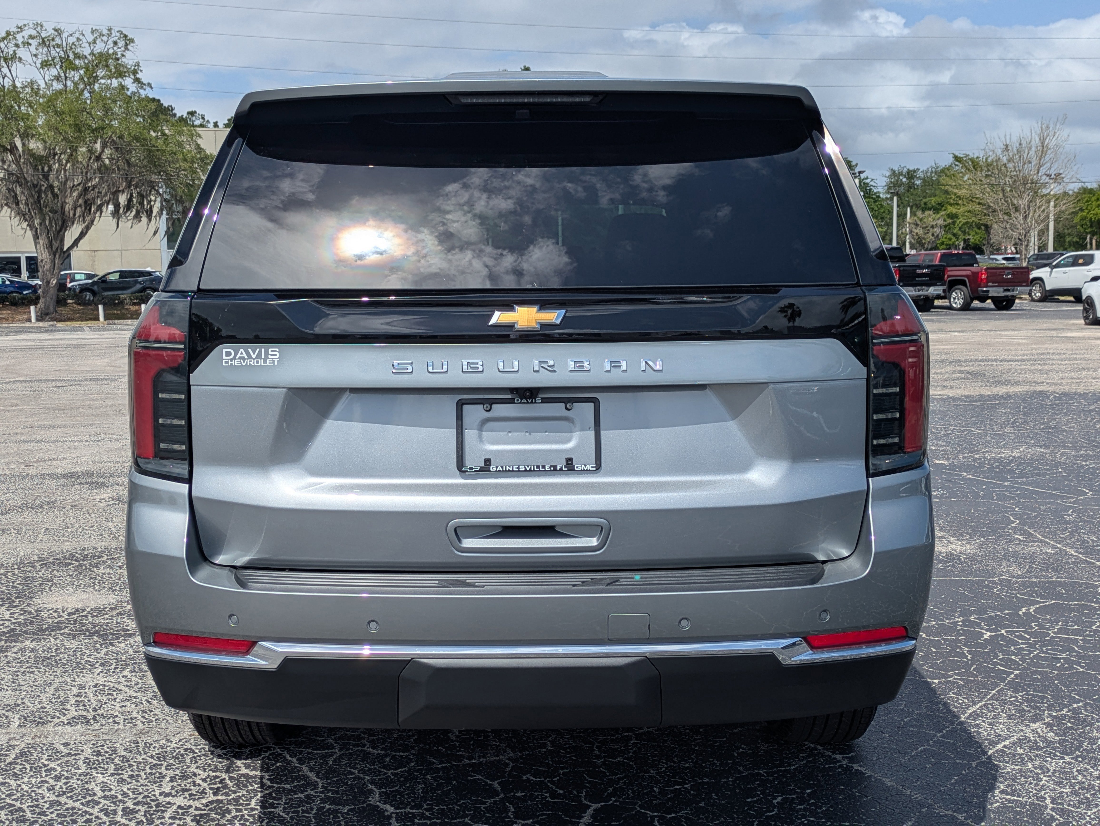 New 2026 Chevrolet Suburban LS RWD image 9