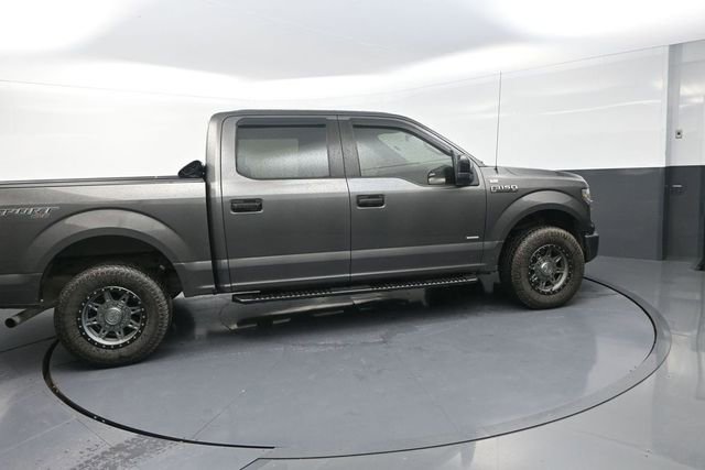 Used 2017 Ford F150 XL w/ Equipment Group 101A Mid AWD/4WD image 9